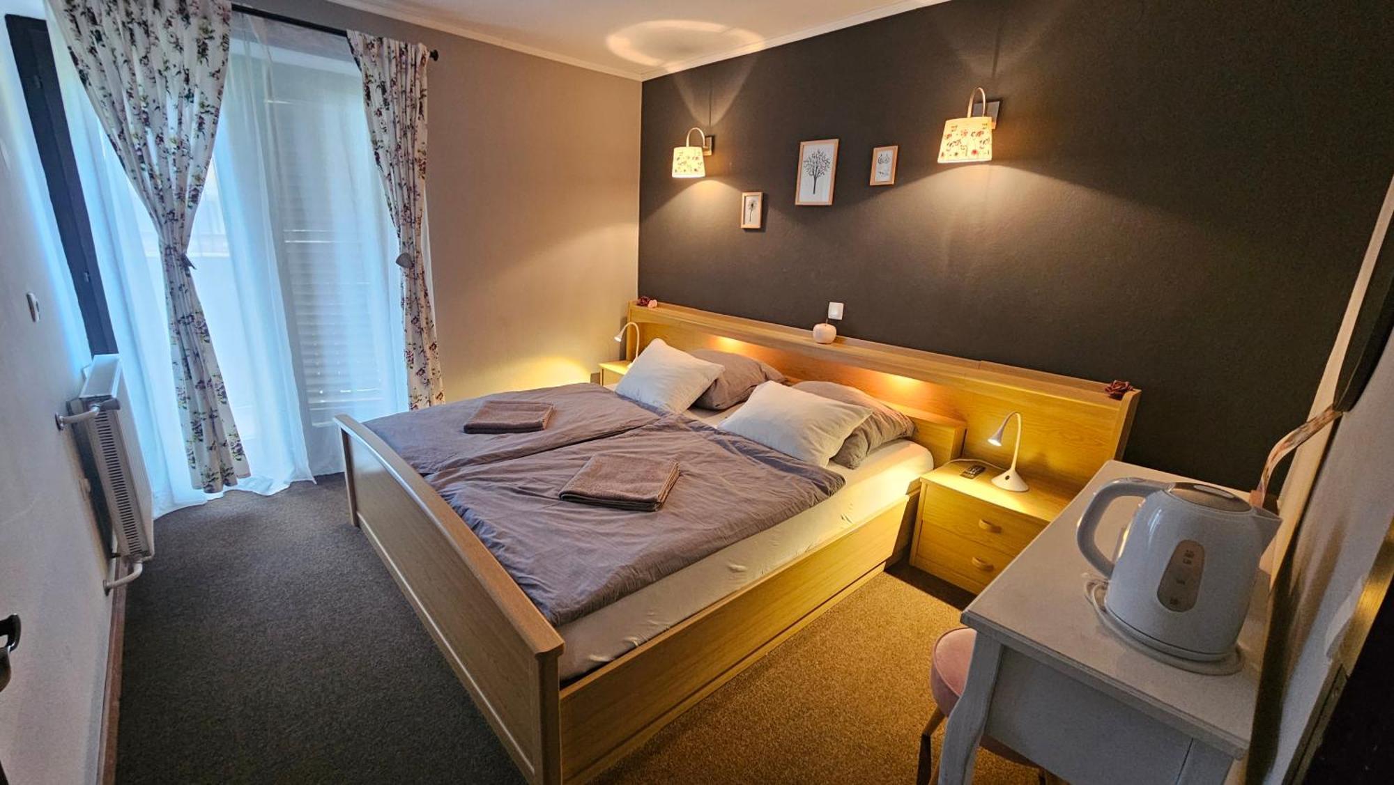 Rooms Malina Blejska Dobrava Ngoại thất bức ảnh